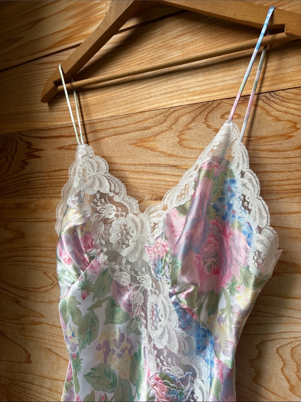 Vintage Gold Label Victoria’s Secret Floral Lace Slip Dress | Small | Y2K - Picture 2 of 9